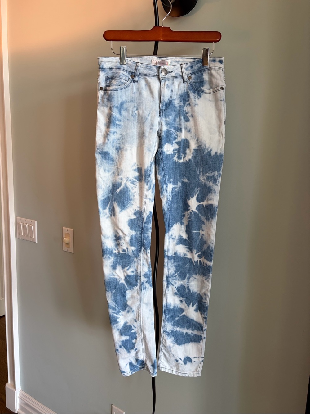 OP
TIE DYE JEANS